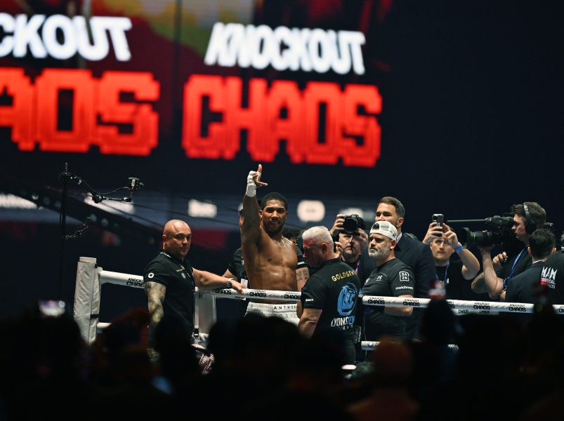 Anthony Joshua tyrmäsi Francis Ngannoun