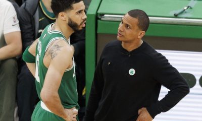 Boston Celticsin Jayson Tatum ja päävalmentaja Joe Mazzulla