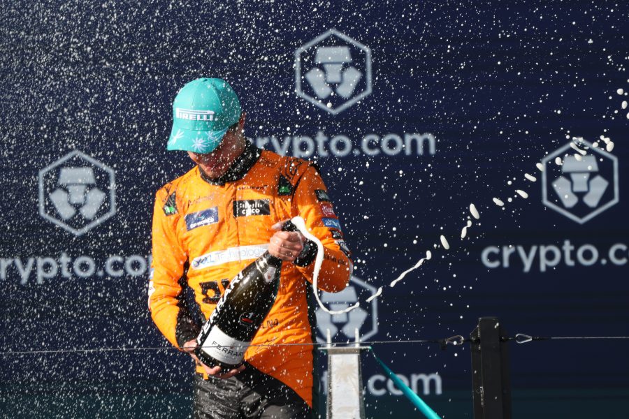 Lando Norris pääsi juhlimaan uransa ensimmäistä F1-osakilpailun voittoa.