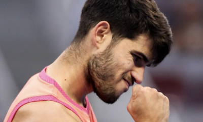 Carlos Alcaraz voitti Pekingin ATP-turnauksen finaalissa Jannik Sinnerin